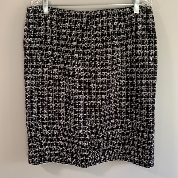 Talbots Tweed Pencil Skirt in Black & White Tweed - Picture 2 of 6